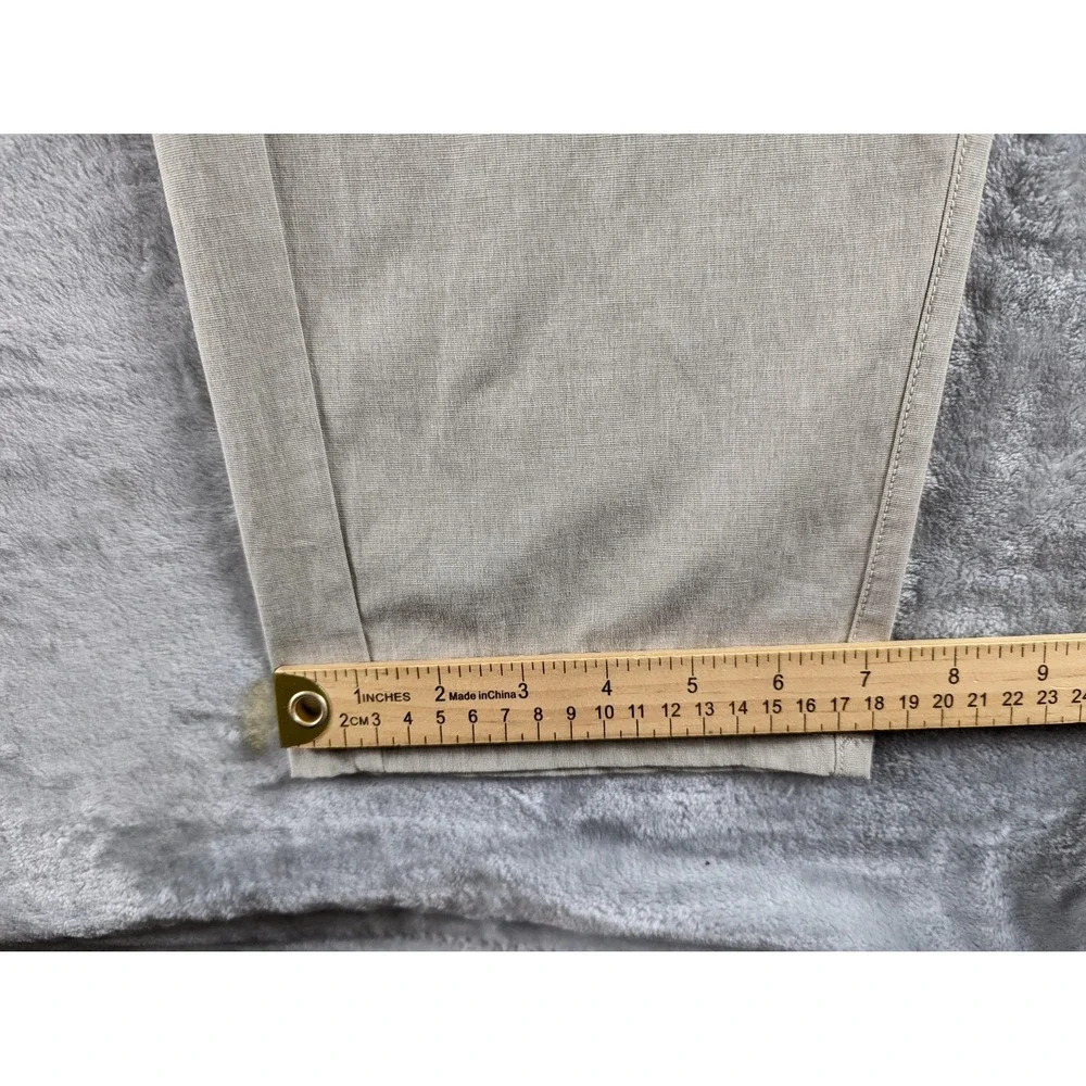 Vuori Aim Pants Men 38x30 Light Gray Stretch Slim Chino Trouser Performance V431